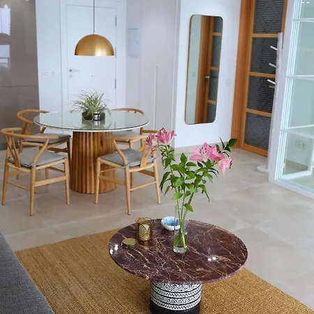 Bay View Castillo Santa Clara 아파트 토레몰리노스